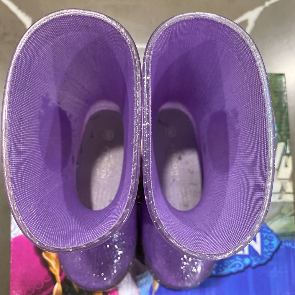 Disney's Frozen Rain Boots - Picture 4 of 5